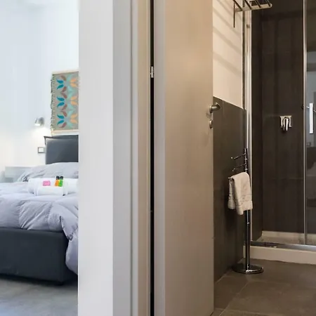 Affittacamere My Way - - Palazzo San Matteo *