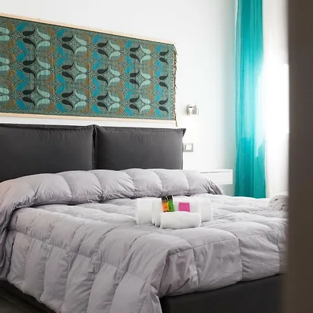 Guest house My Way - - Palazzo San Matteo