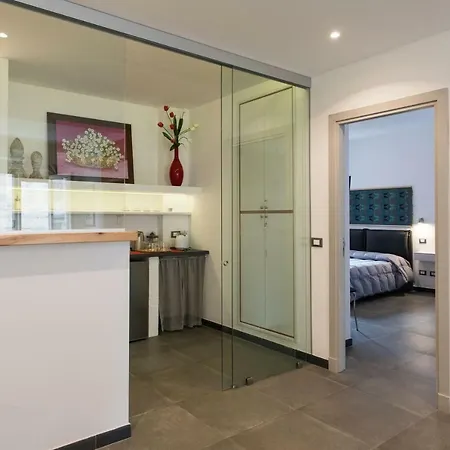 Guest house My Way - - Palazzo San Matteo