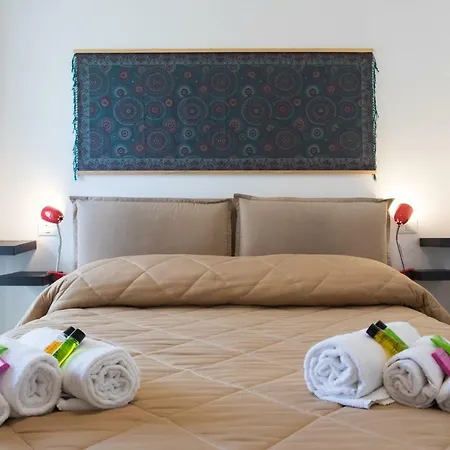 Guest house My Way - - Palazzo San Matteo