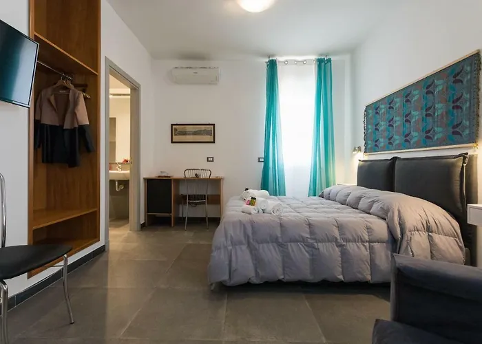 Πανσιόν My Way - - - Palazzo San Matteo 4*